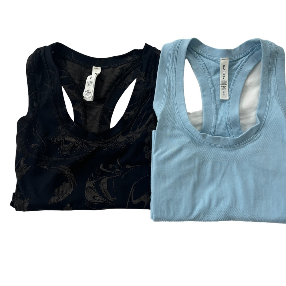 Athleta (2)ladies momentum tanks size small